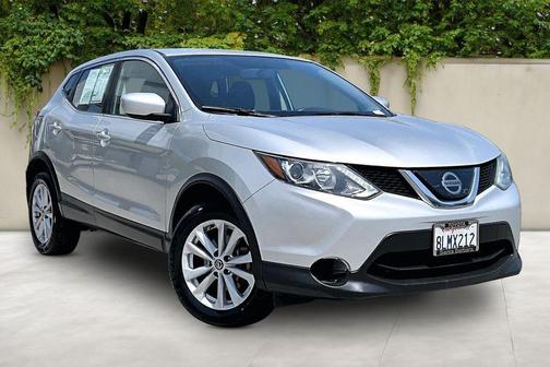 Brilliant Silver Metallic 2019 Nissan Rogue Sport S