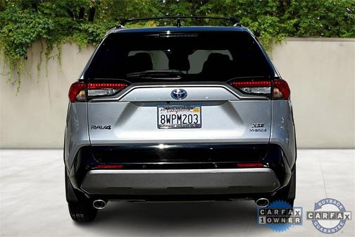 2021 Toyota RAV4 Hybrid SE