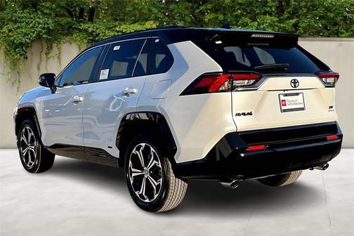 2025 Toyota RAV4 Hybrid SE
