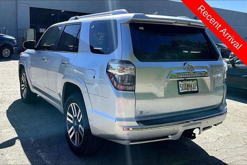 Classic Silver Metallic 2015 Toyota 4Runner Limited
