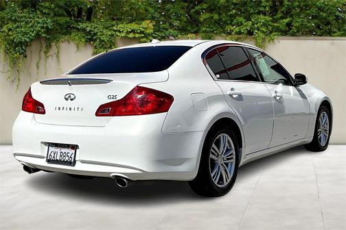 2012 INFINITI G25 Journey