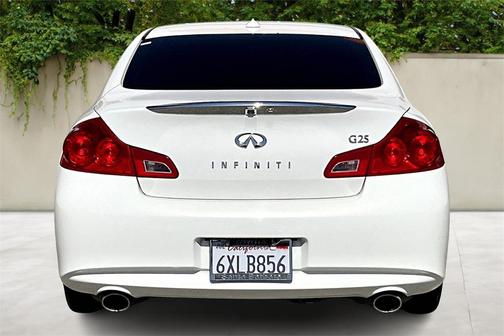 2012 INFINITI G25 Journey