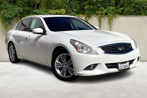 2012 INFINITI G25 Journey