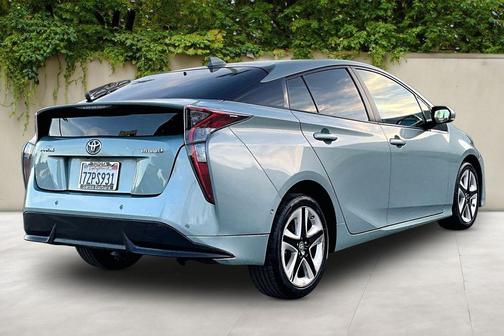 2017 Toyota Prius Four