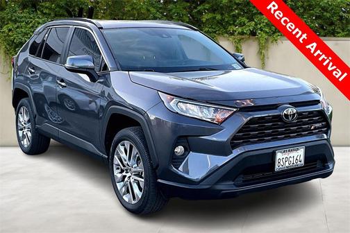 2020 Toyota RAV4 XLE Premium
