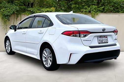 2024 Toyota Corolla Hybrid LE