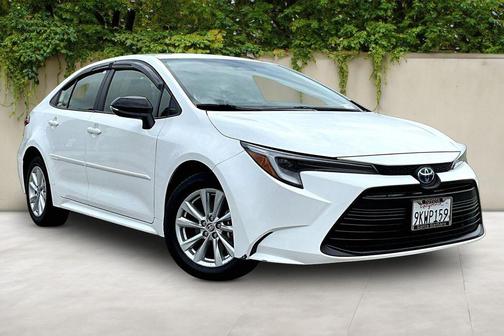 2024 Toyota Corolla Hybrid LE