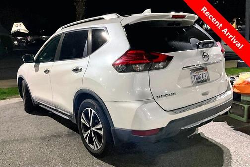 2017 Nissan Rogue SL