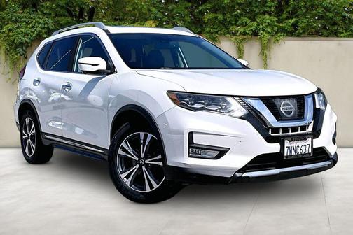 2017 Nissan Rogue SL