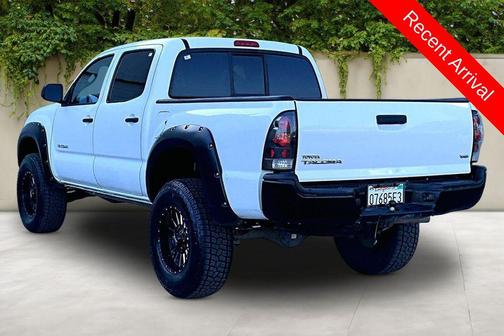 Super White 2014 Toyota Tacoma Base