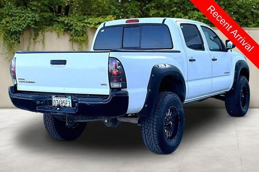 Super White 2014 Toyota Tacoma Base