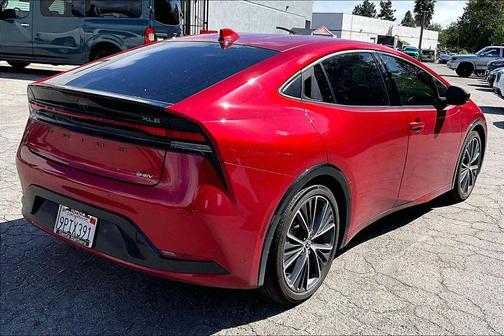 2024 Toyota Prius XLE