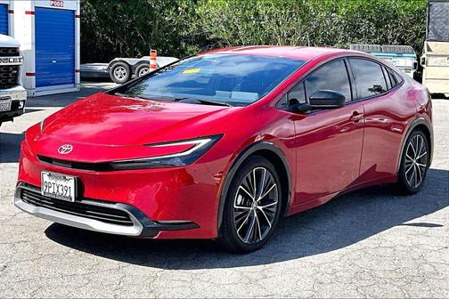 2024 Toyota Prius XLE