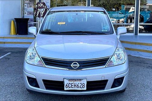 Brilliant Silver Metallic 2012 Nissan Versa 1.8 S