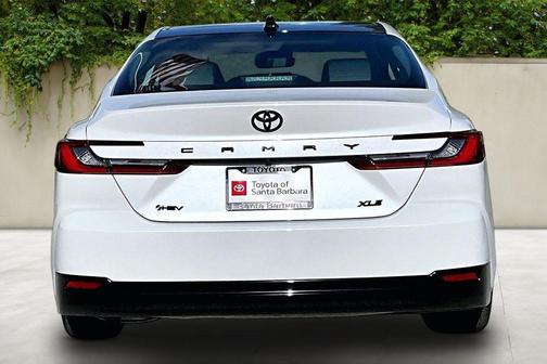 Wind Chill Pearl 2026 Toyota Camry XLE