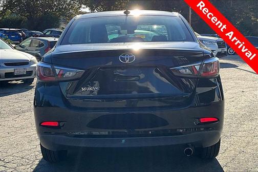 2019 Toyota Yaris Sedan LE