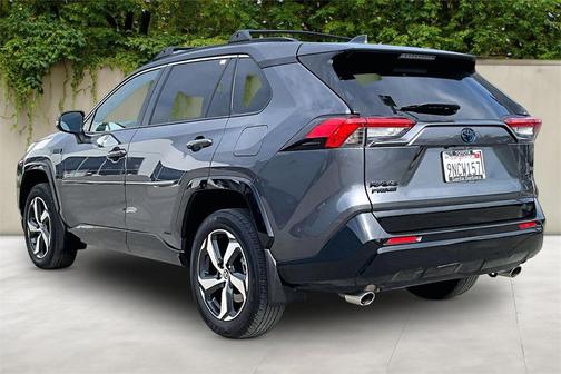 2024 Toyota RAV4 Prime SE