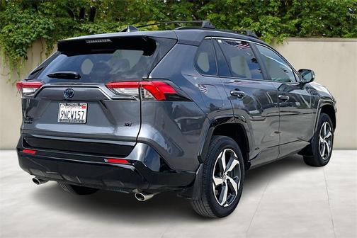 2024 Toyota RAV4 Prime SE