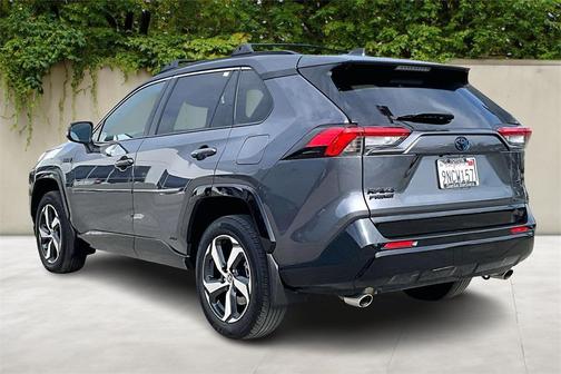 2024 Toyota RAV4 Prime SE