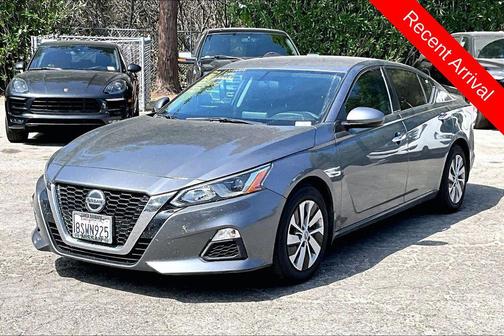 Gun Metallic 2020 Nissan Altima S FWD