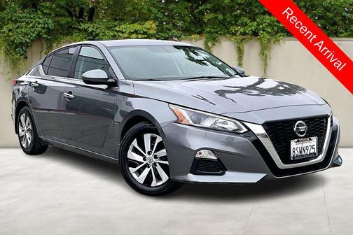 Gun Metallic 2020 Nissan Altima S FWD