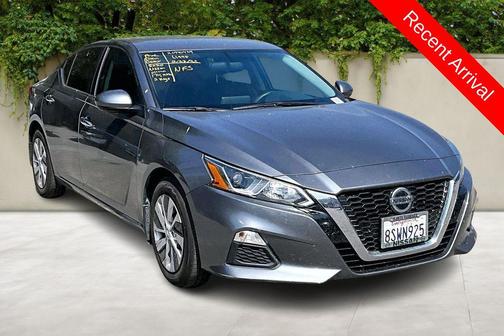 Gun Metallic 2020 Nissan Altima S FWD