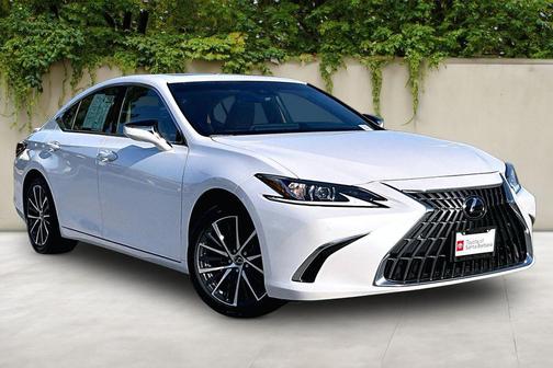 White Pearl 2025 Lexus ES 300h Base