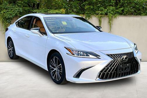 White Pearl 2025 Lexus ES 300h Base