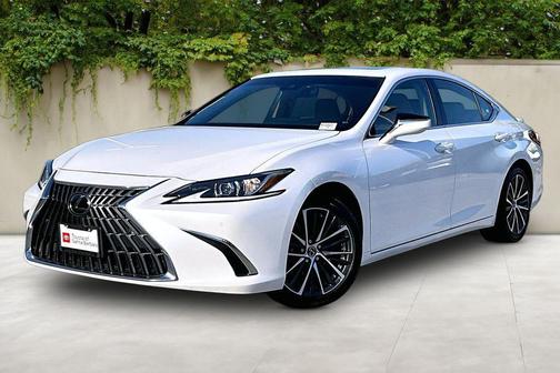 White Pearl 2025 Lexus ES 300h Base