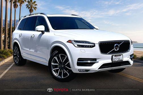 Ice White 2018 Volvo XC90 T6 Momentum