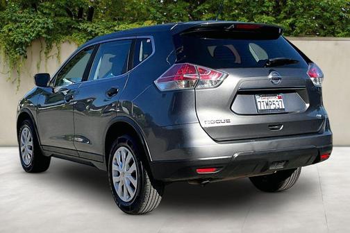 Gun Metallic 2016 Nissan Rogue S