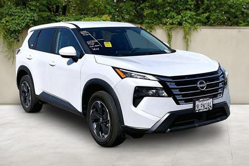 White Pearl 2024 Nissan Rogue SV