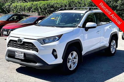 2020 Toyota RAV4 XLE