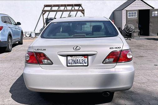 2002 Lexus ES 300 Base