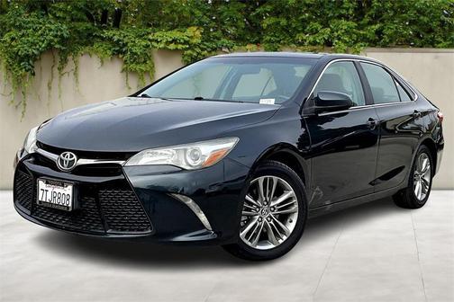2015 Toyota Camry SE