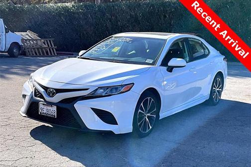 2019 Toyota Camry SE