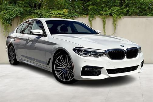 2017 BMW 540 540i