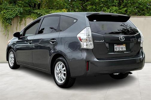 2013 Toyota Prius v Two