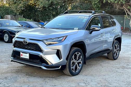 2025 Toyota RAV4 Hybrid SE