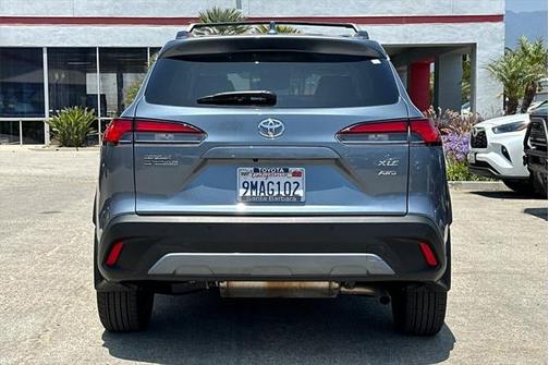 2024 Toyota Corolla Cross XLE
