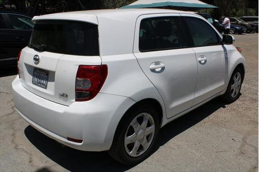 2013 Scion xD Base