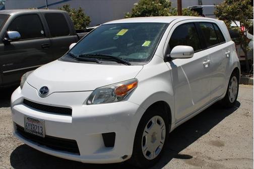 2013 Scion xD Base
