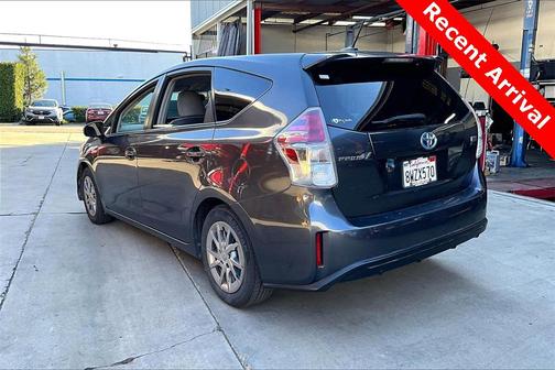 2015 Toyota Prius v Four