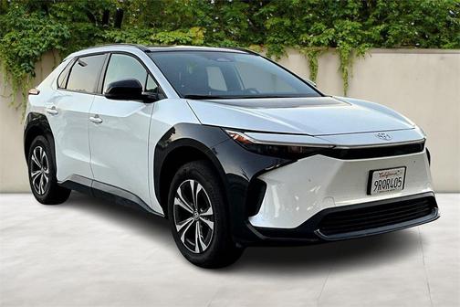 2024 Toyota bZ4X XLE
