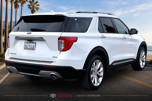 Star White Metallic Tri-Coat 2023 Ford Explorer Platinum