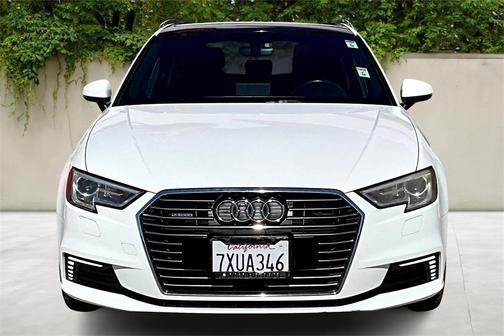 2017 Audi A3 e-tron 1.4T Premium