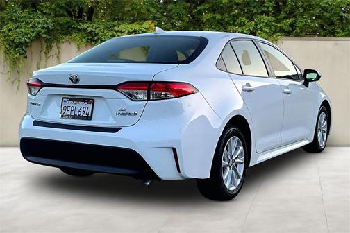 2023 Toyota Corolla Hybrid LE