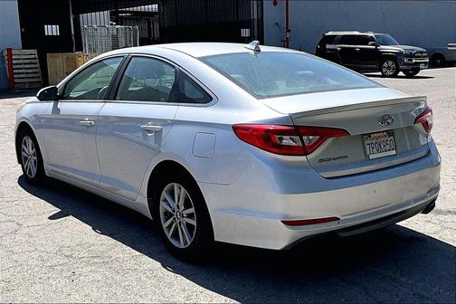 Symphony Silver 2016 Hyundai SONATA SE