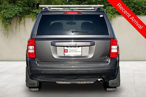 Granite Crystal Metallic Clearcoat 2015 Jeep Patriot Sport