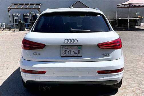Glacier White 2018 Audi Q3 2.0T Premium Plus